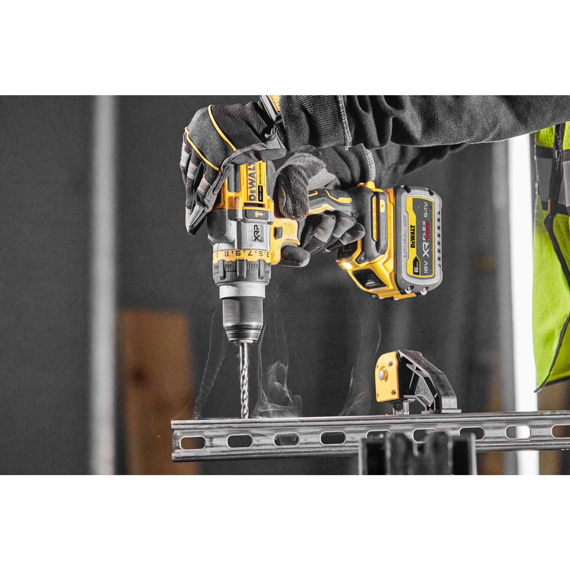 Dcd999t1 dewalt store