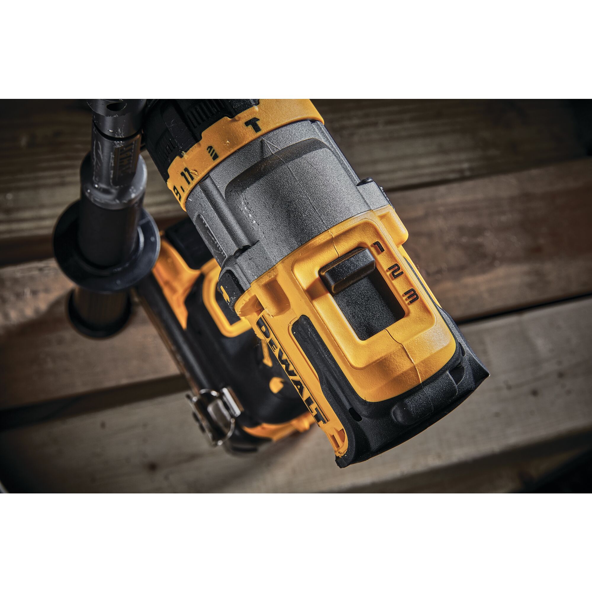 Charger for best sale 18v dewalt drill