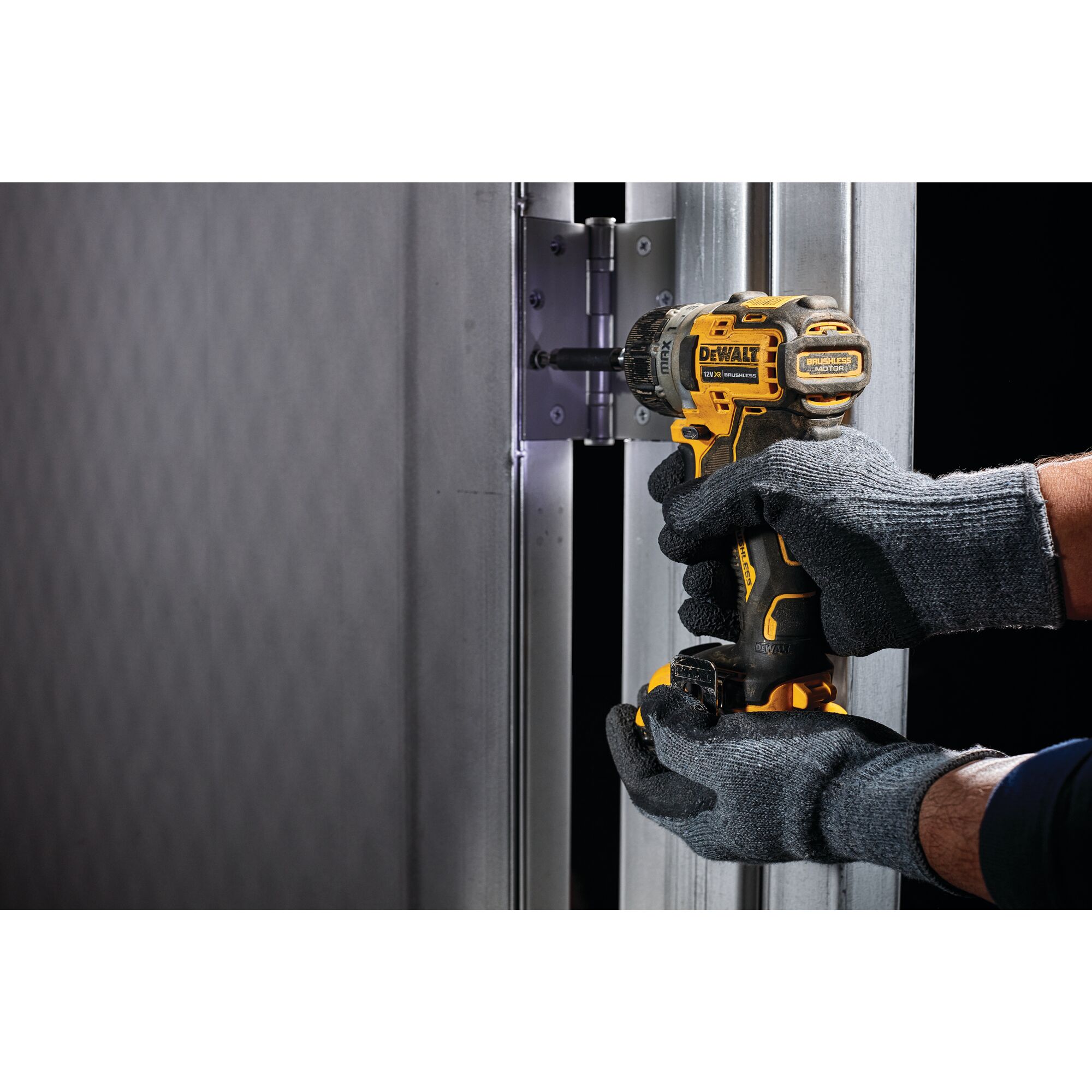 Dewalt sub 2025 compact screwdriver