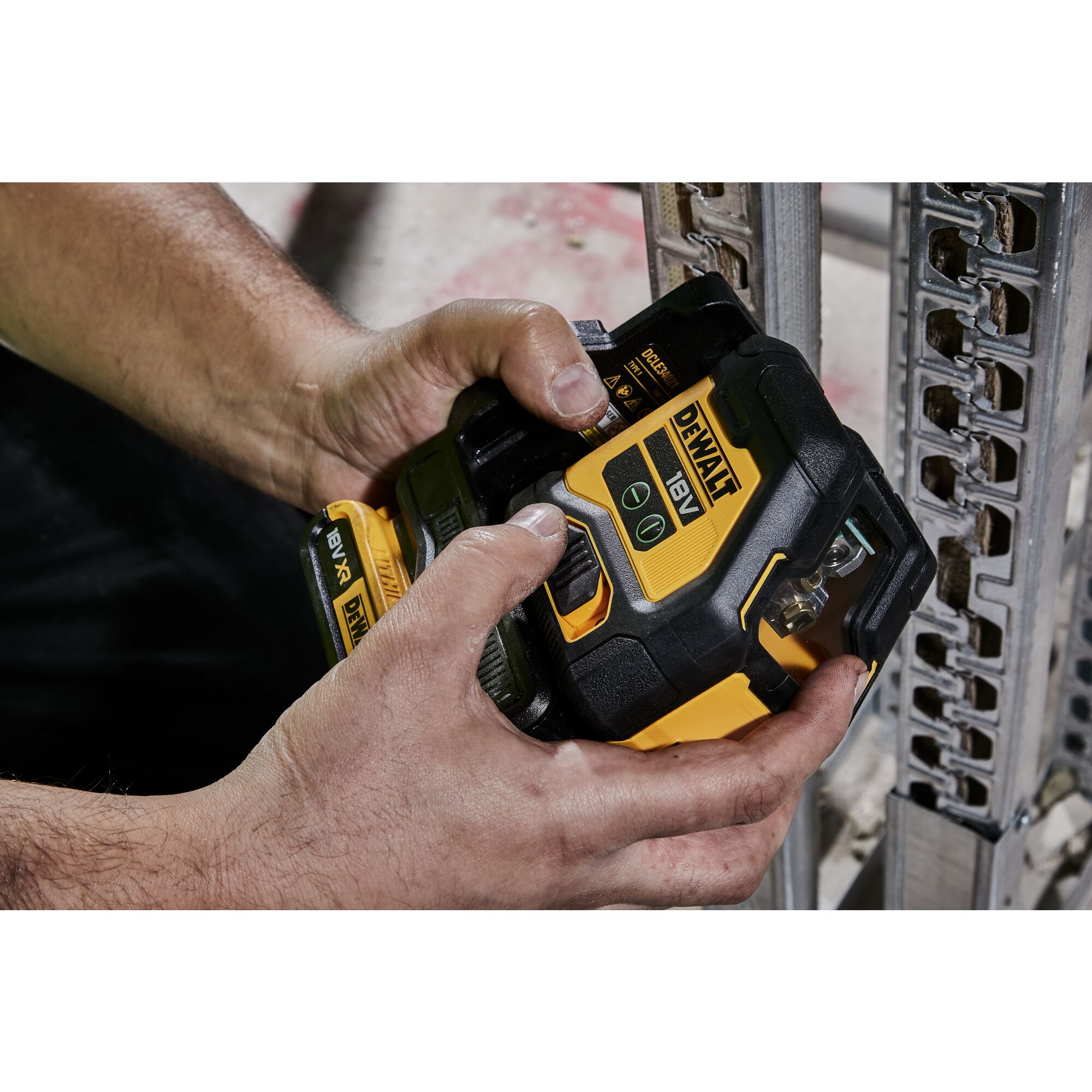 DCLE34021 DEWALT Cross Line Laser DEWALT