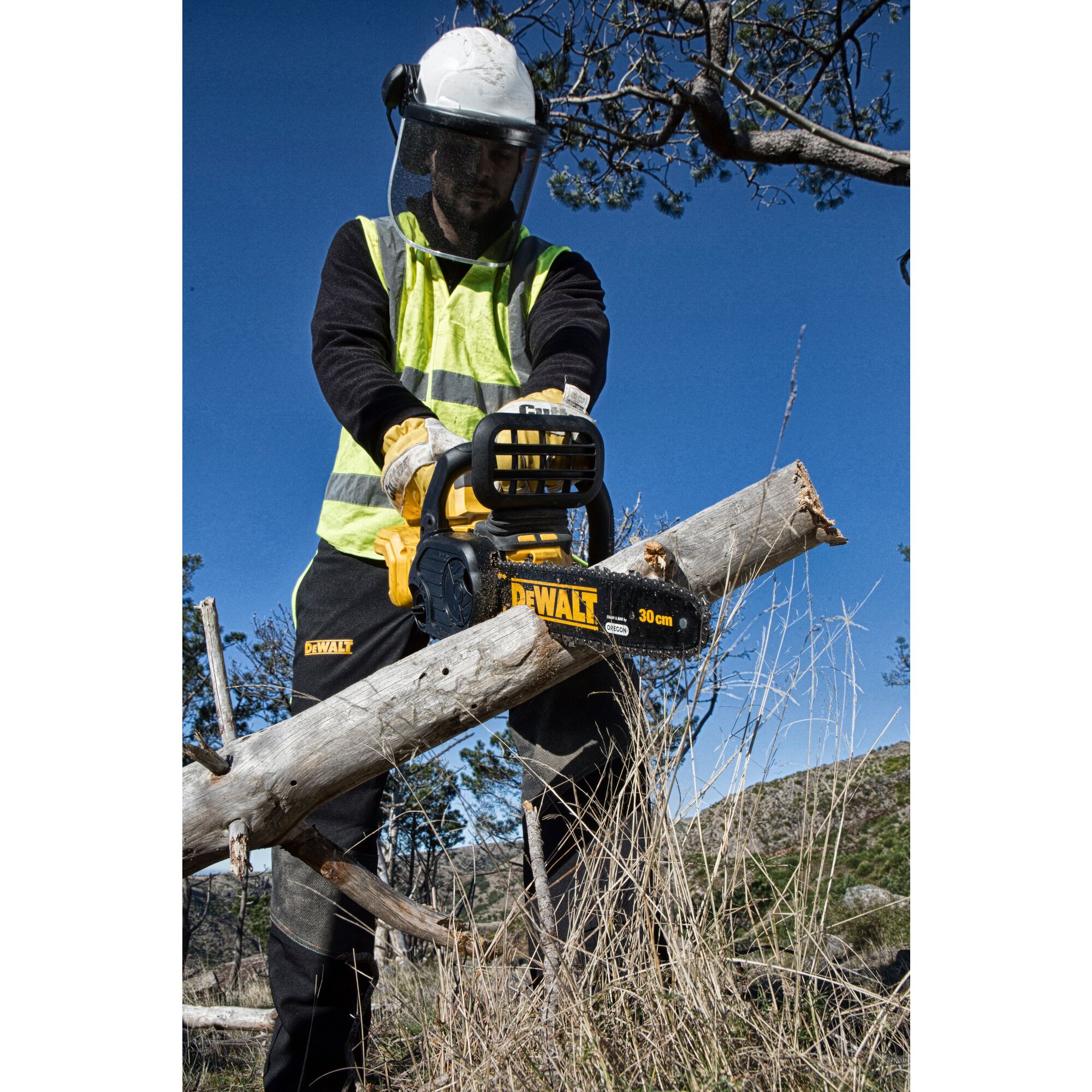 18V Compact Chainsaw DEWALT