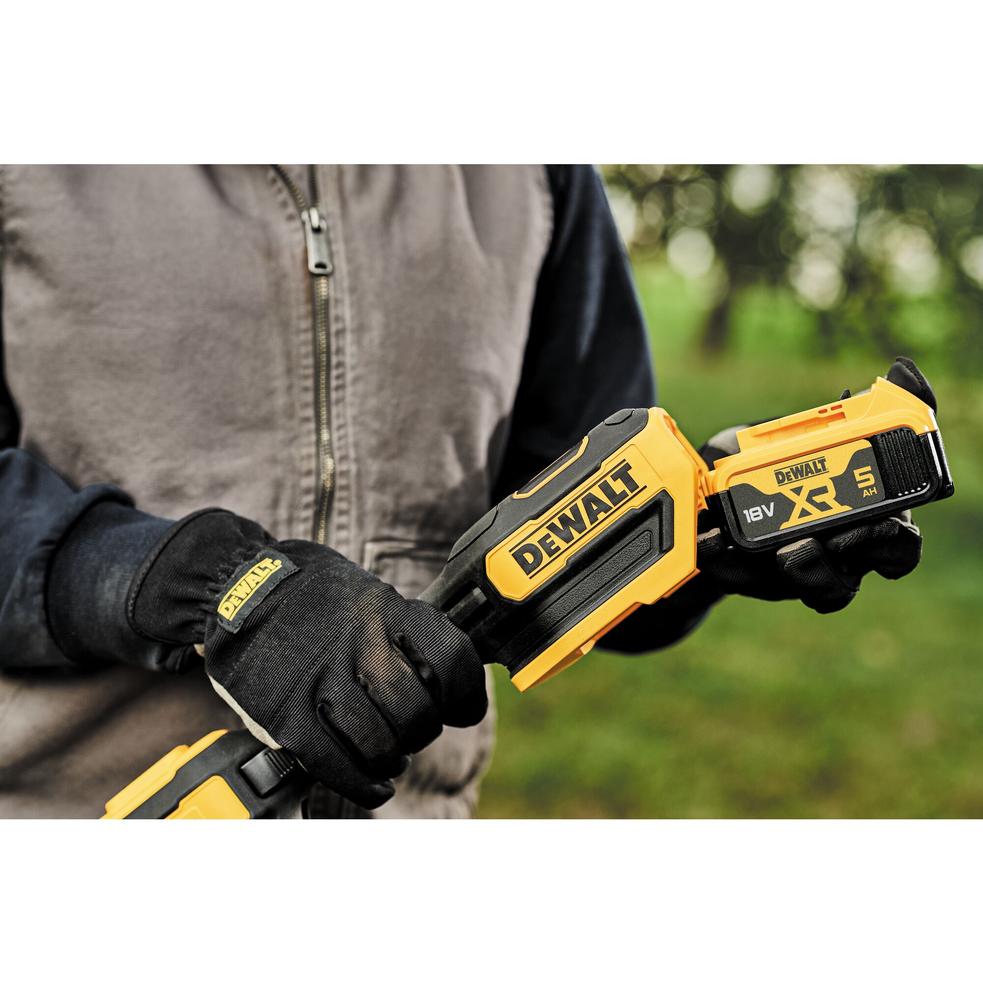 Dewalt line best sale trimmer 18v