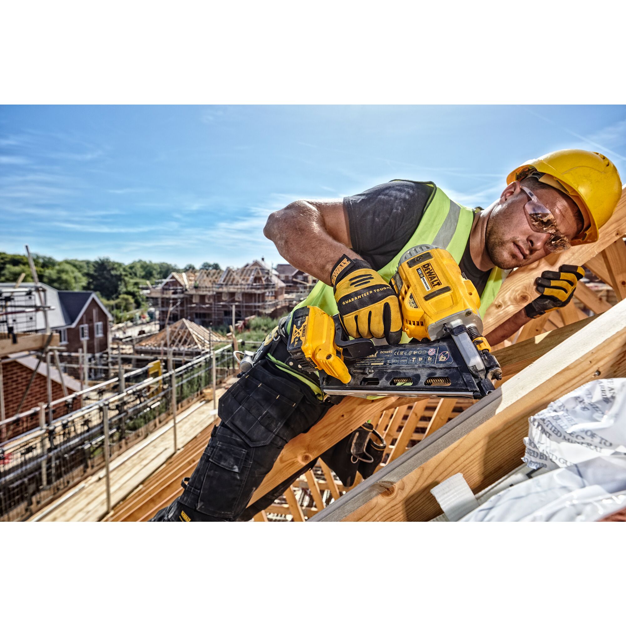 Dewalt best sale cordless roofer