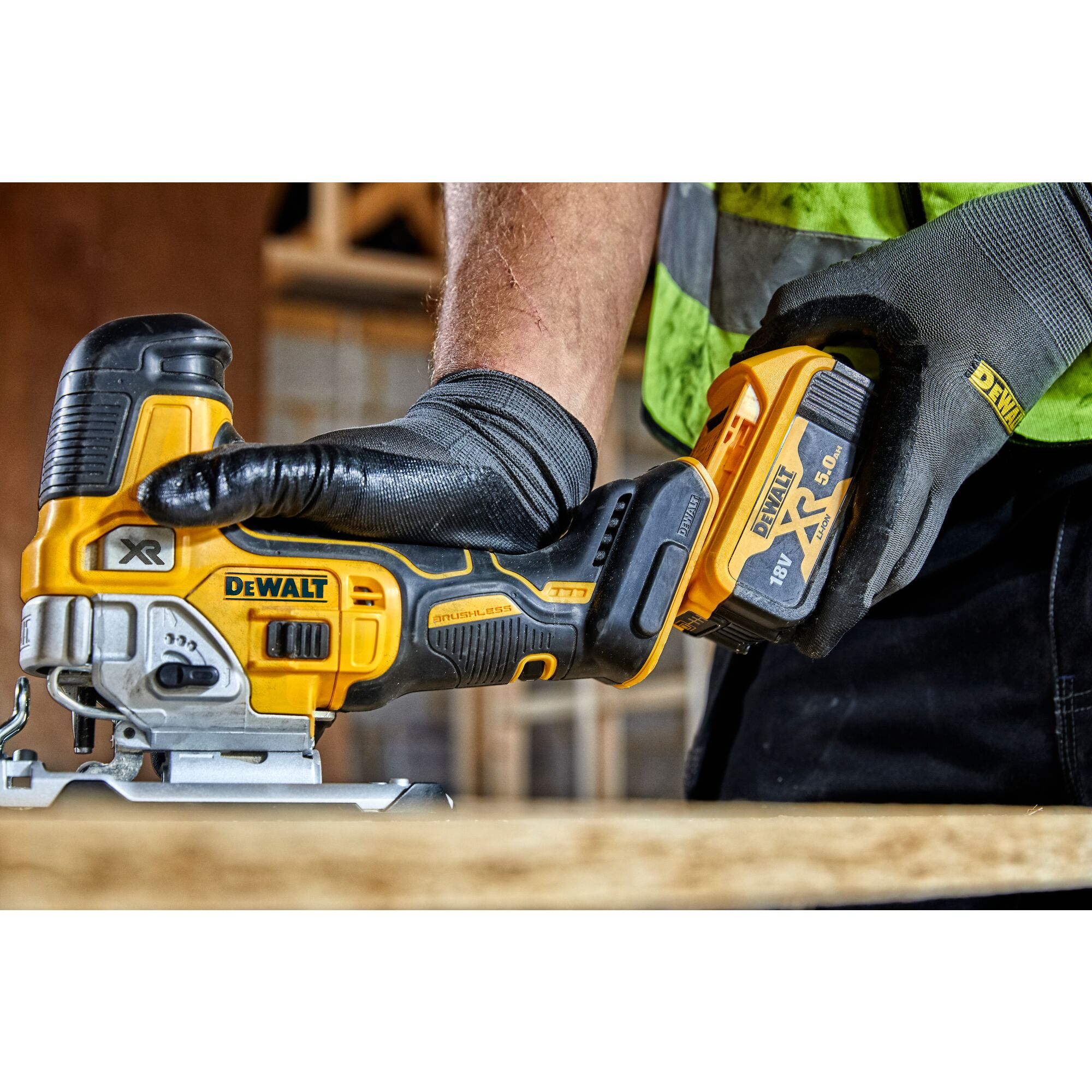 18V XR Brushless Body Grip Jigsaw 2 X 5Ah DEWALT