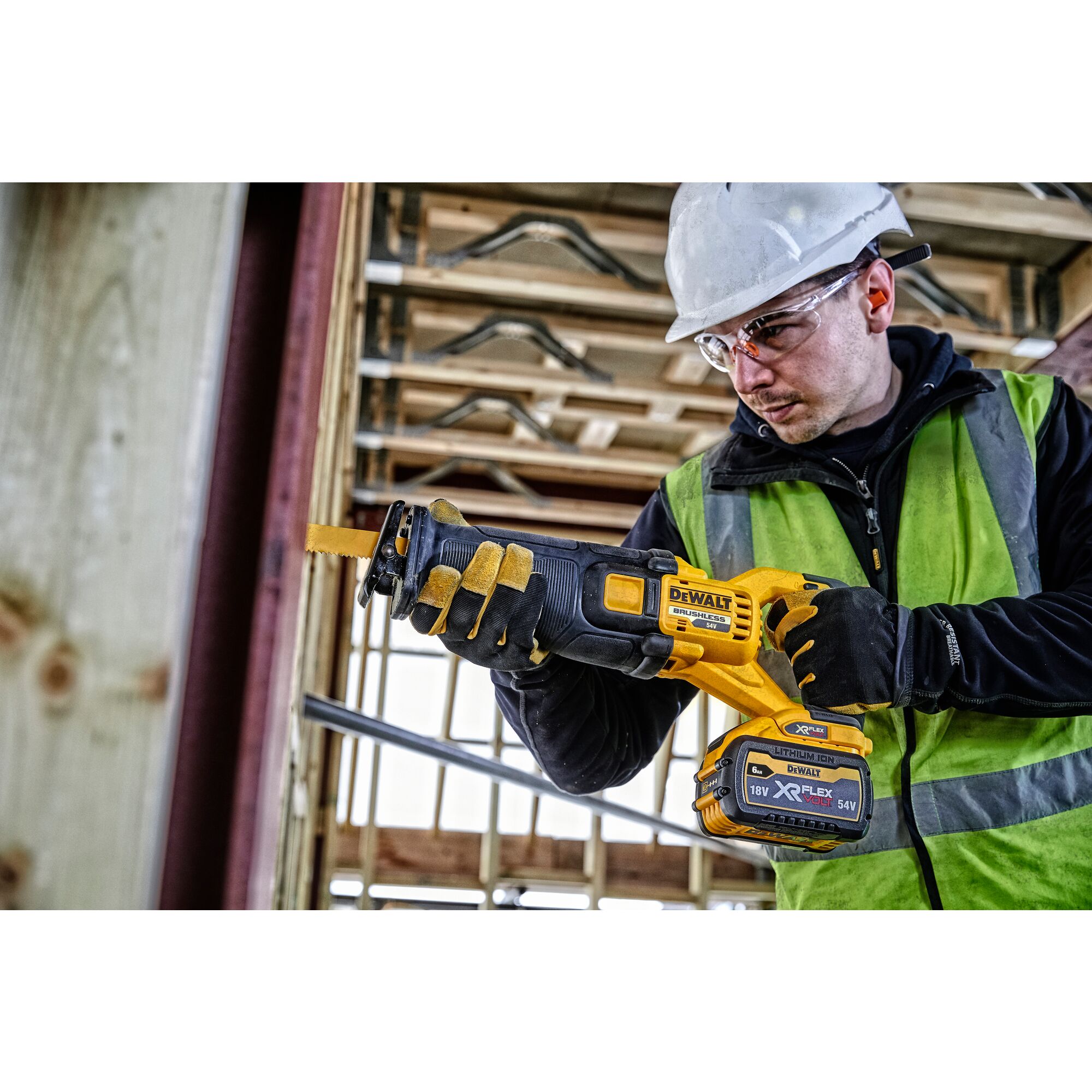 Reciprocating saw best sale dewalt xr