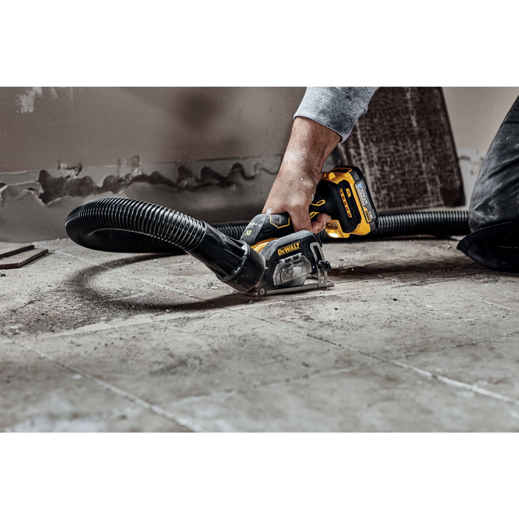 Dewalt cordless discount cut off tool