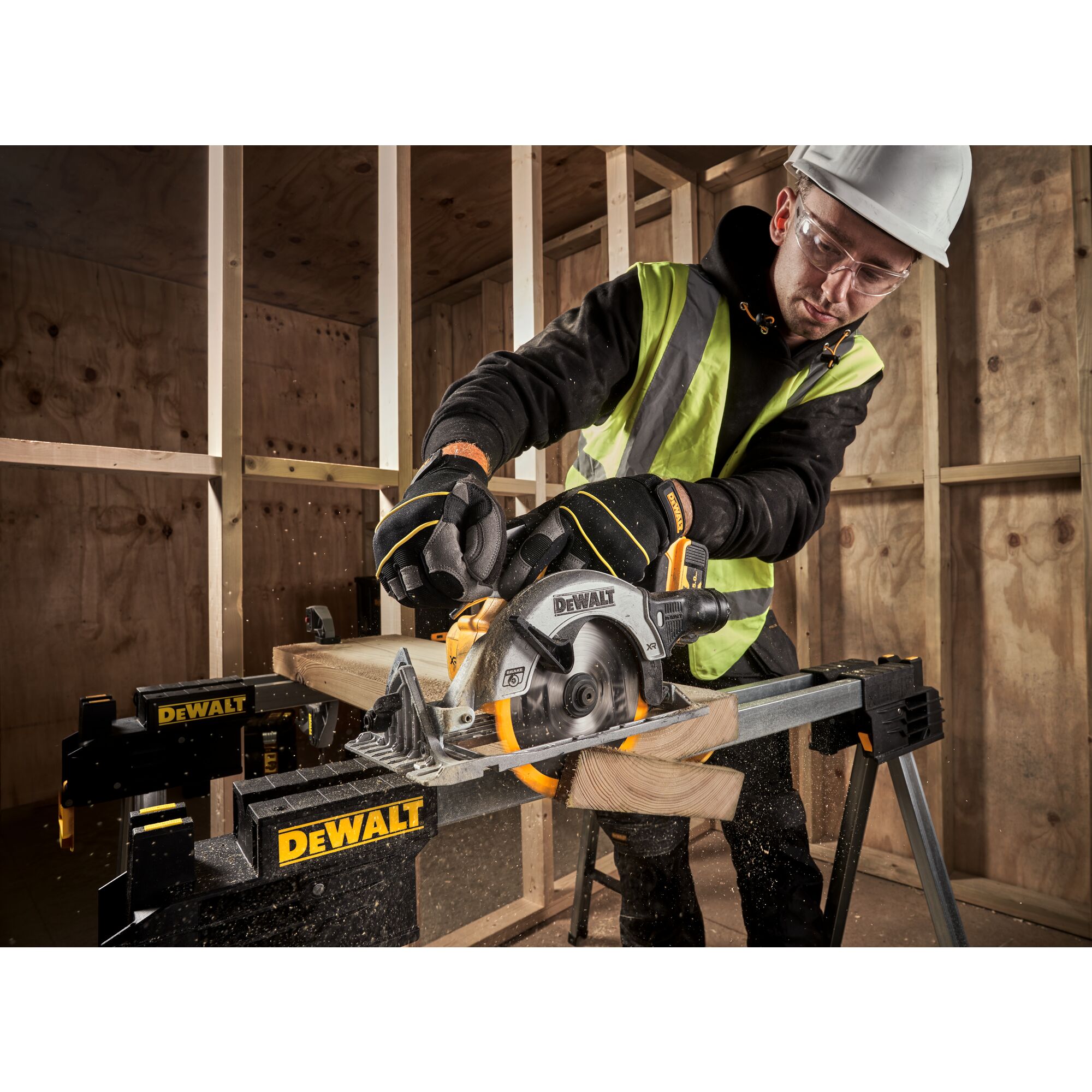 18V XR 165mm Circular Saw Bare Unit DEWALT