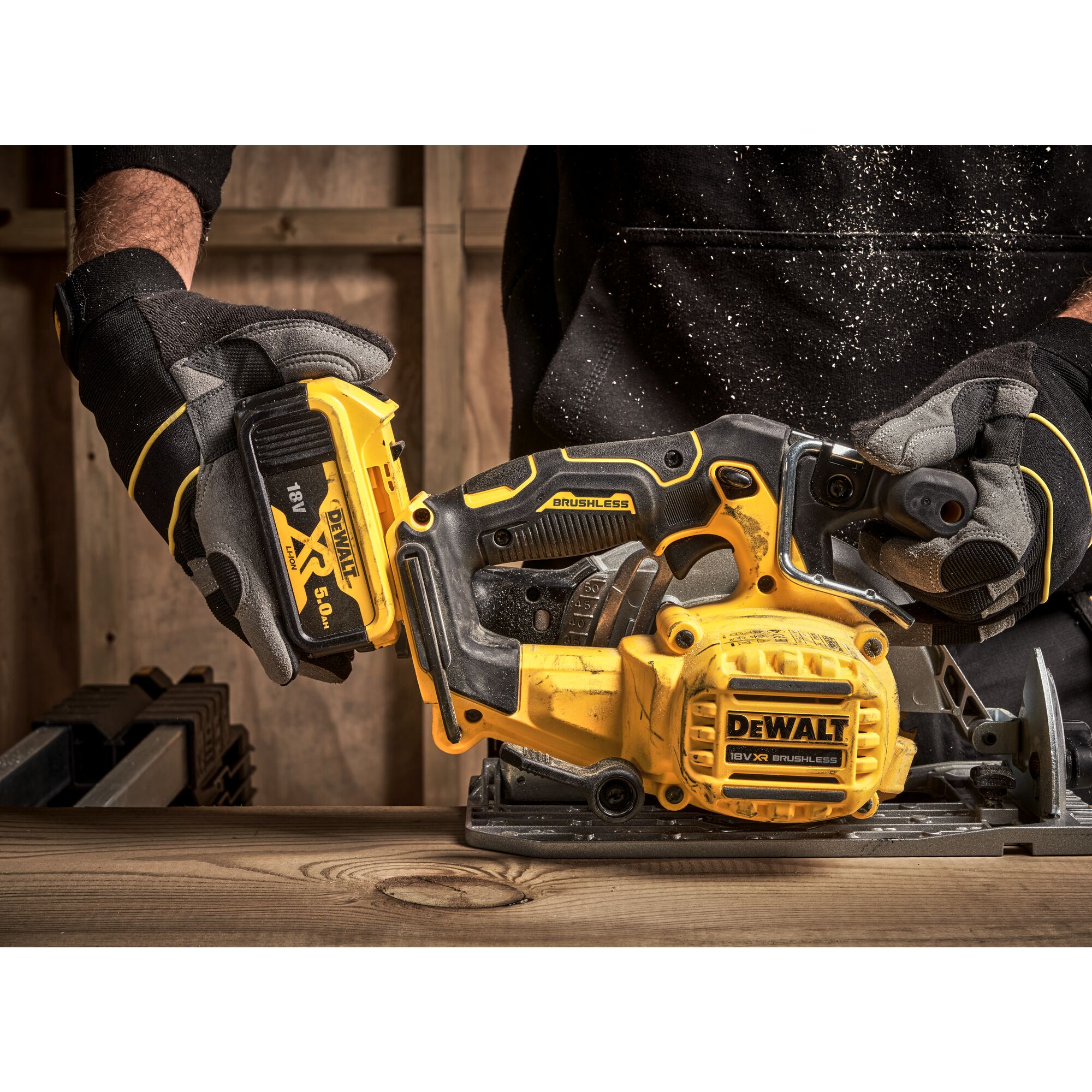 Dewalt 165mm circular saw new arrivals