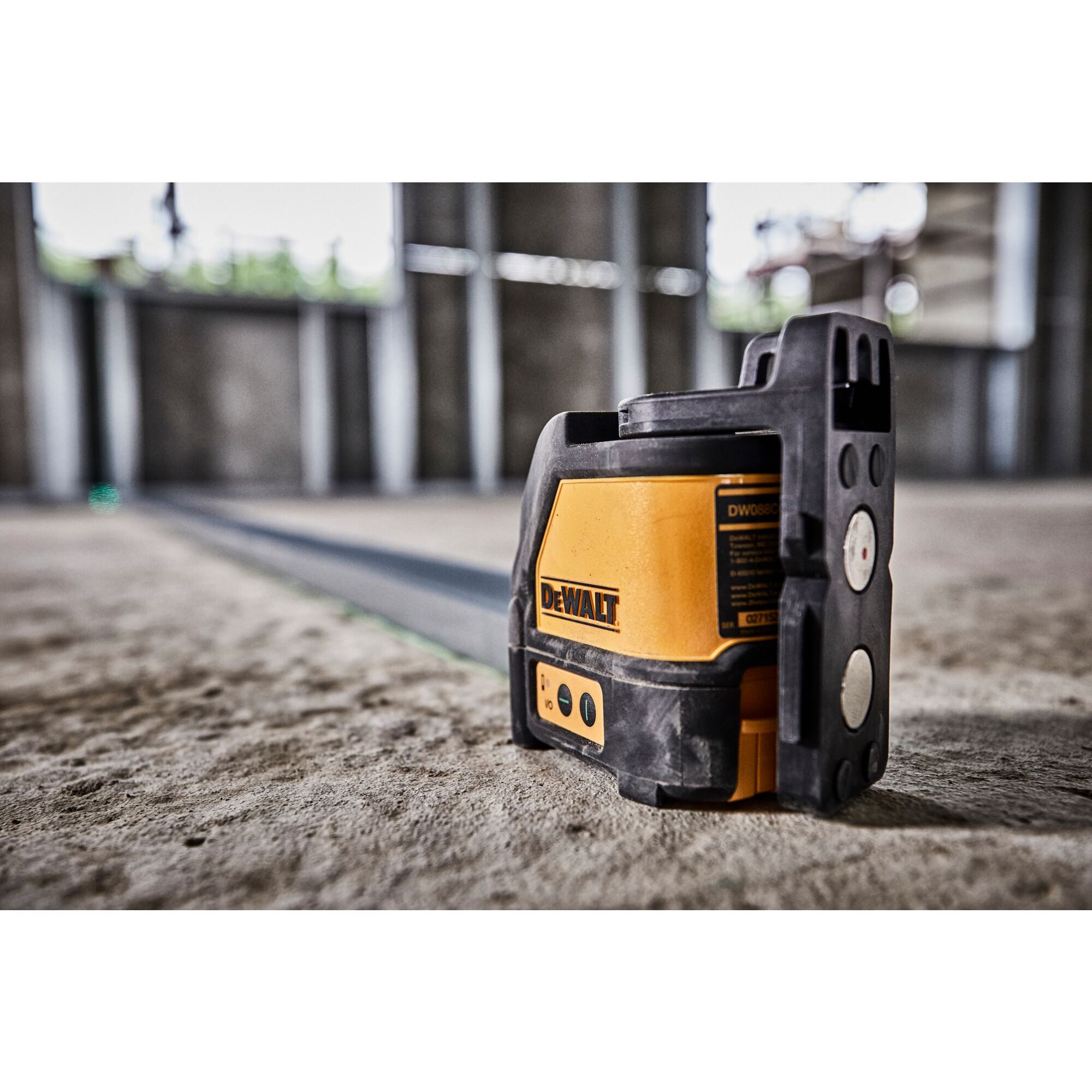 Cross Line Green Laser DEWALT