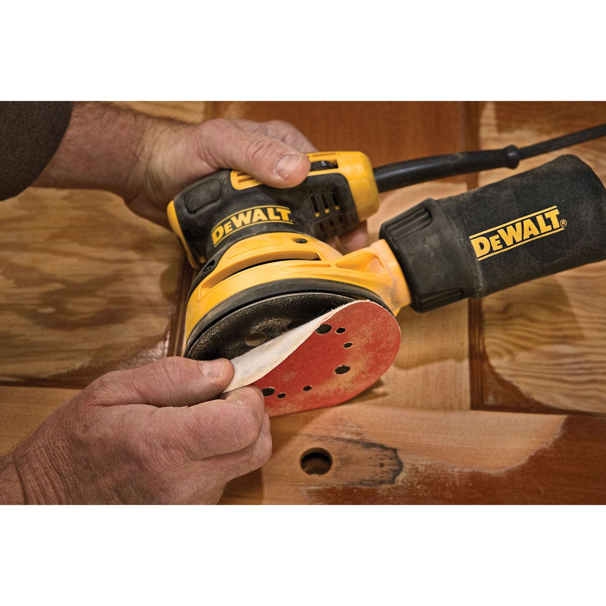 Dewalt dwe6423 125mm random orbit deals sander