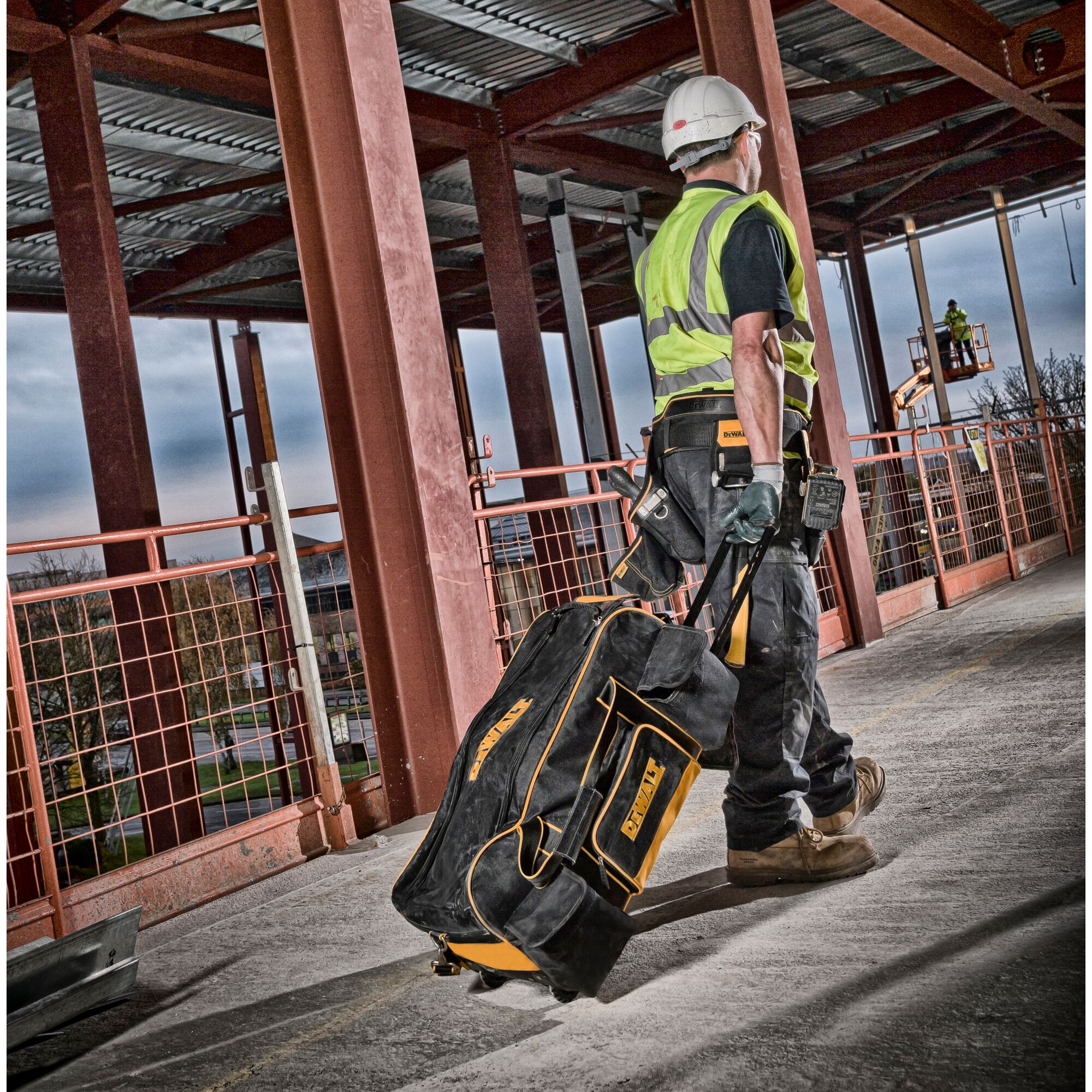 Duffle Bag With Wheels DEWALT